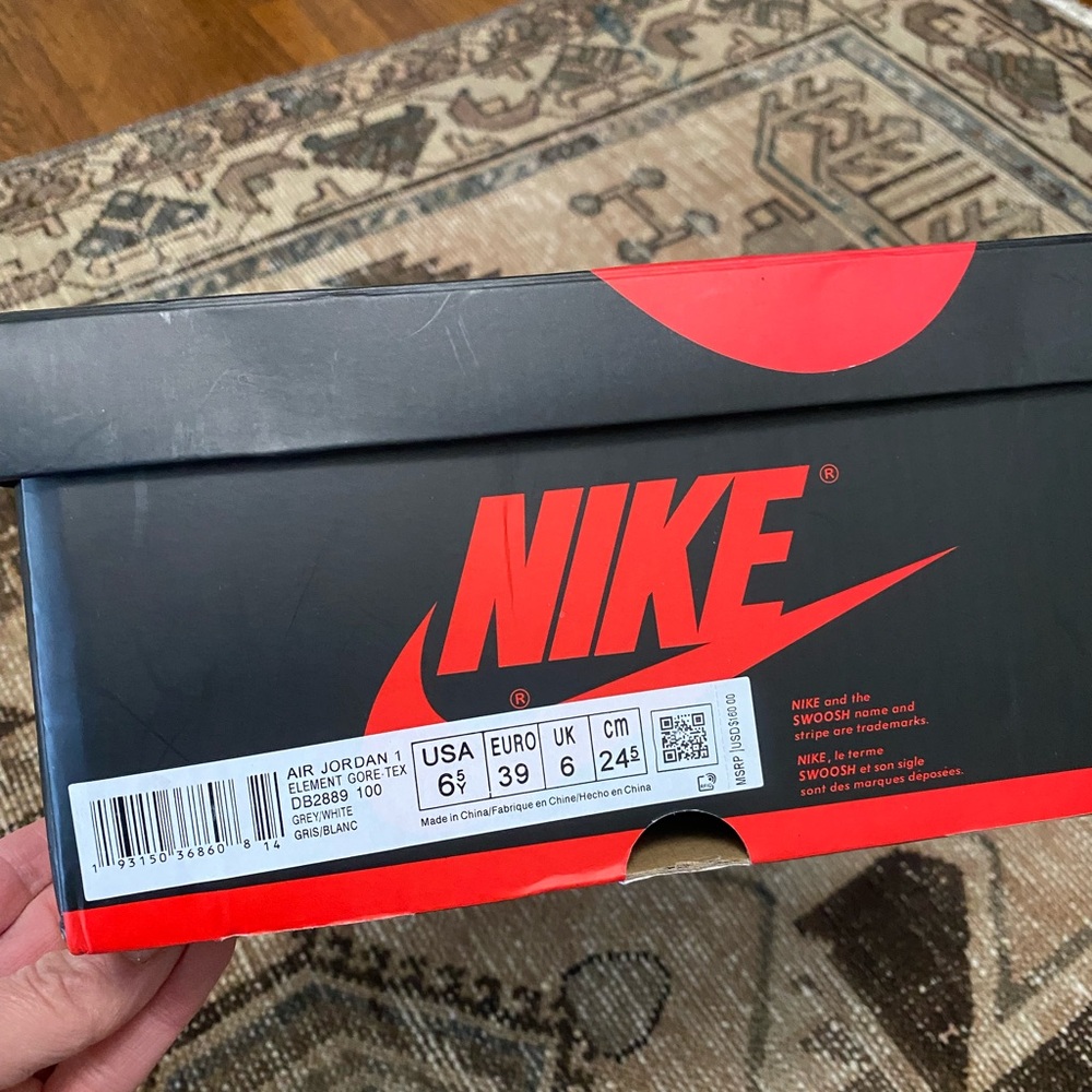 Jordan 1 High-Top Sneakers - White and Gray - Picture 3 of 4
